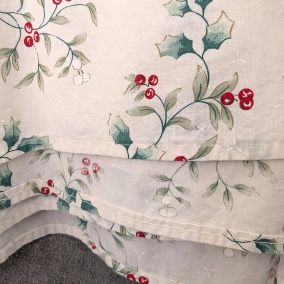 New! Lovely Hollyberry Holiday Tablecloth 48" x 48" Cotton - Picture 3 of 3